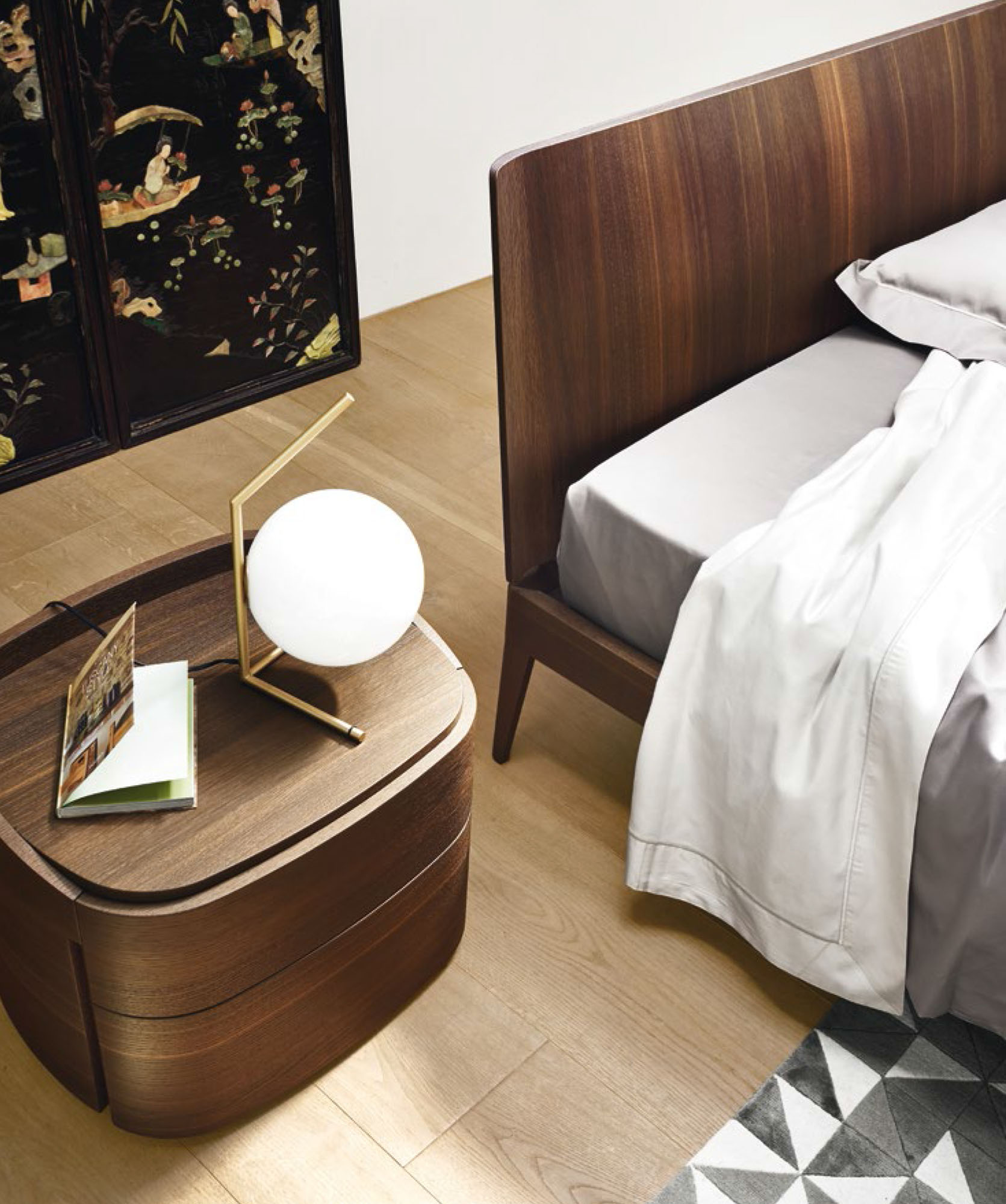 Dormitorio en madera de nogal - Arin y Embil